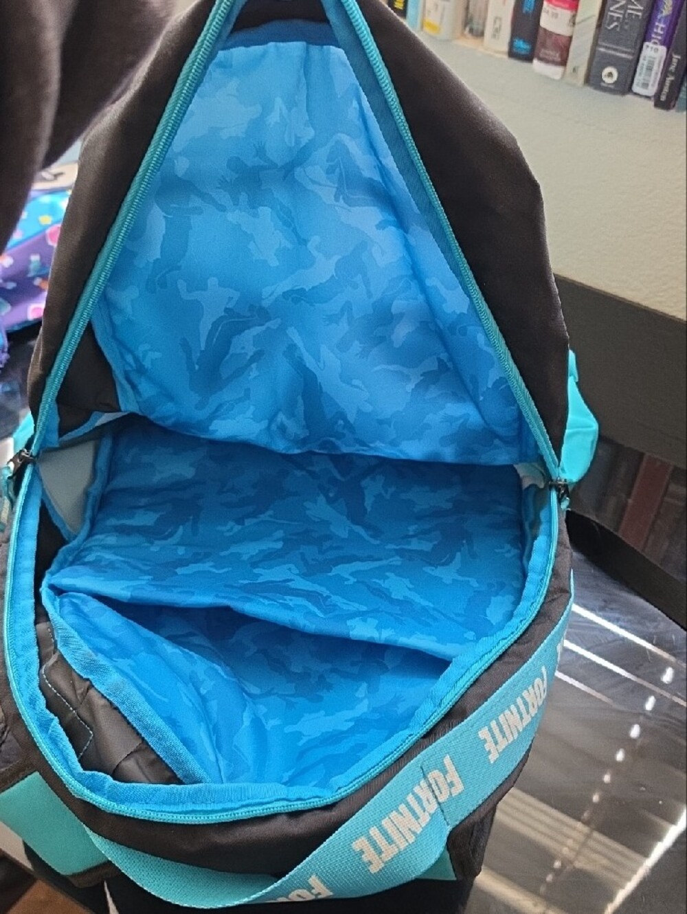 Fortnite Skeleton Backpack - Picture 3 of 3